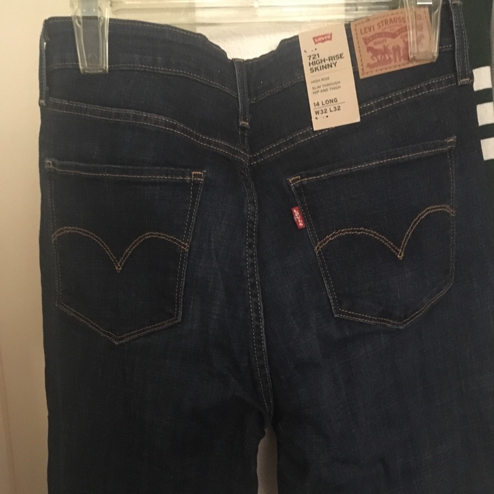 Levi’s 721 High Rise Women’s Skinny Jeans